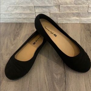 American eagle black flat slip ons size 5